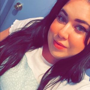 Meet your Posher, Breanna